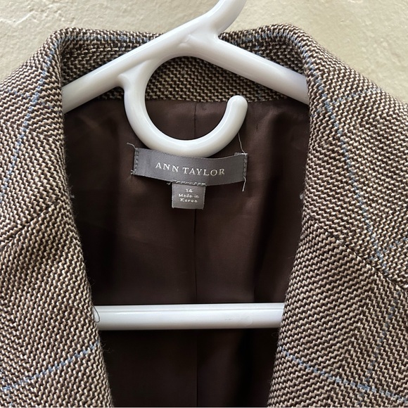 Ann Taylor Taupe Plaid Blazer - Picture 9 of 9